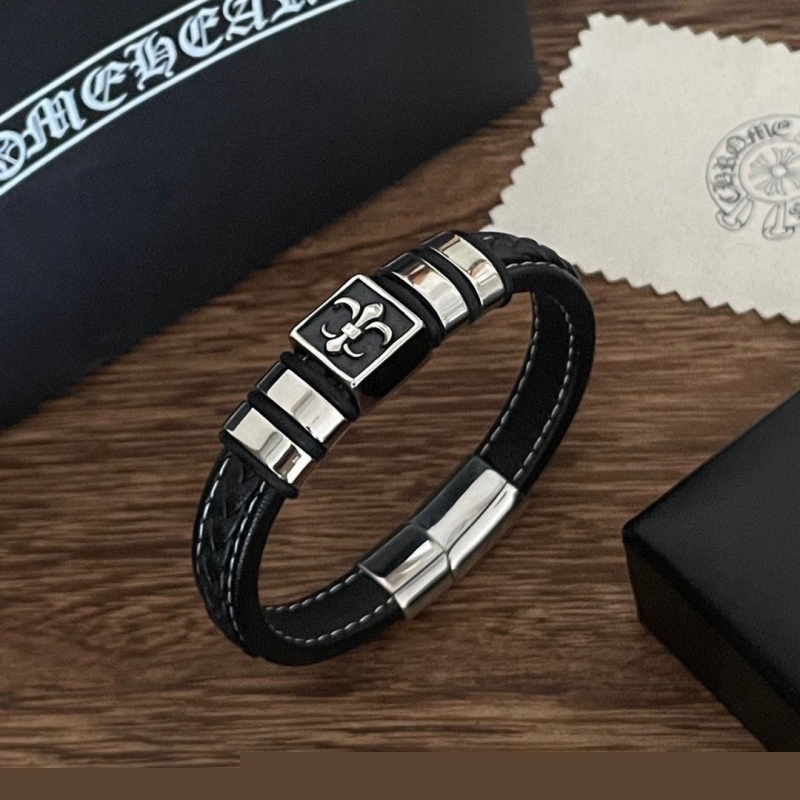 Ch**me He**ts bracelets